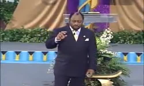 Understanding The Principle of Giving To A King - Dr Myles Munroe